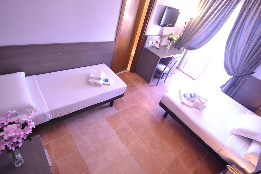 Hotel Mirti Rome Exterior photo